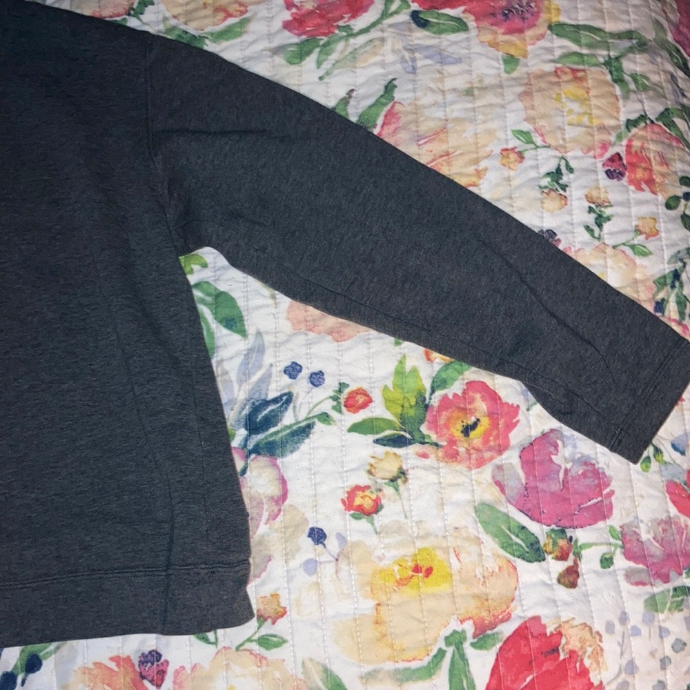Nike pullover - Picture 2 of 3